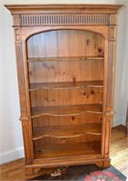 Drexel Studio Pine display cabinet Mint condition