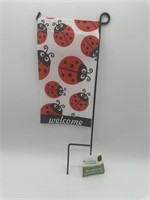 TrueLiving Outdoors Mini Decorative Garden Flag