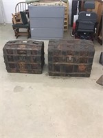 2 early dome top trunks. Large trunk is locked