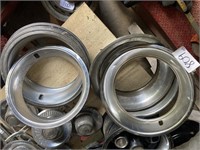 8 hubcap rings