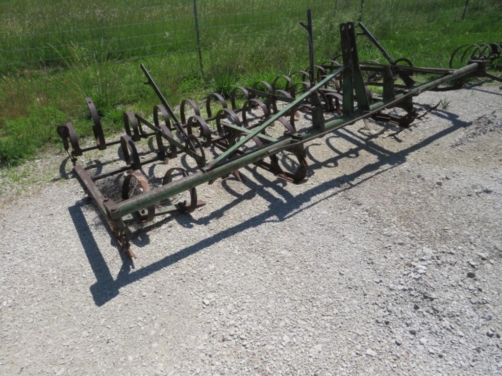 John Deere 12' 3pt Spring Tooth Harrow