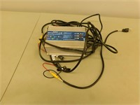 Motomaster Nautilus 3 Bank Battery Charger -tested