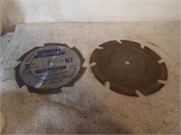 2 Saw Blades