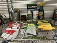 *Gardening Lot; Gloves, Wire, Netting, Tools, Etc.