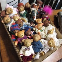 BOX OF TEDDY BEAR FIGURES