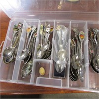 BOX OF COLLECTOR SPOONS