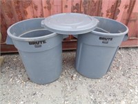 2 BRUTE TRASH CANS