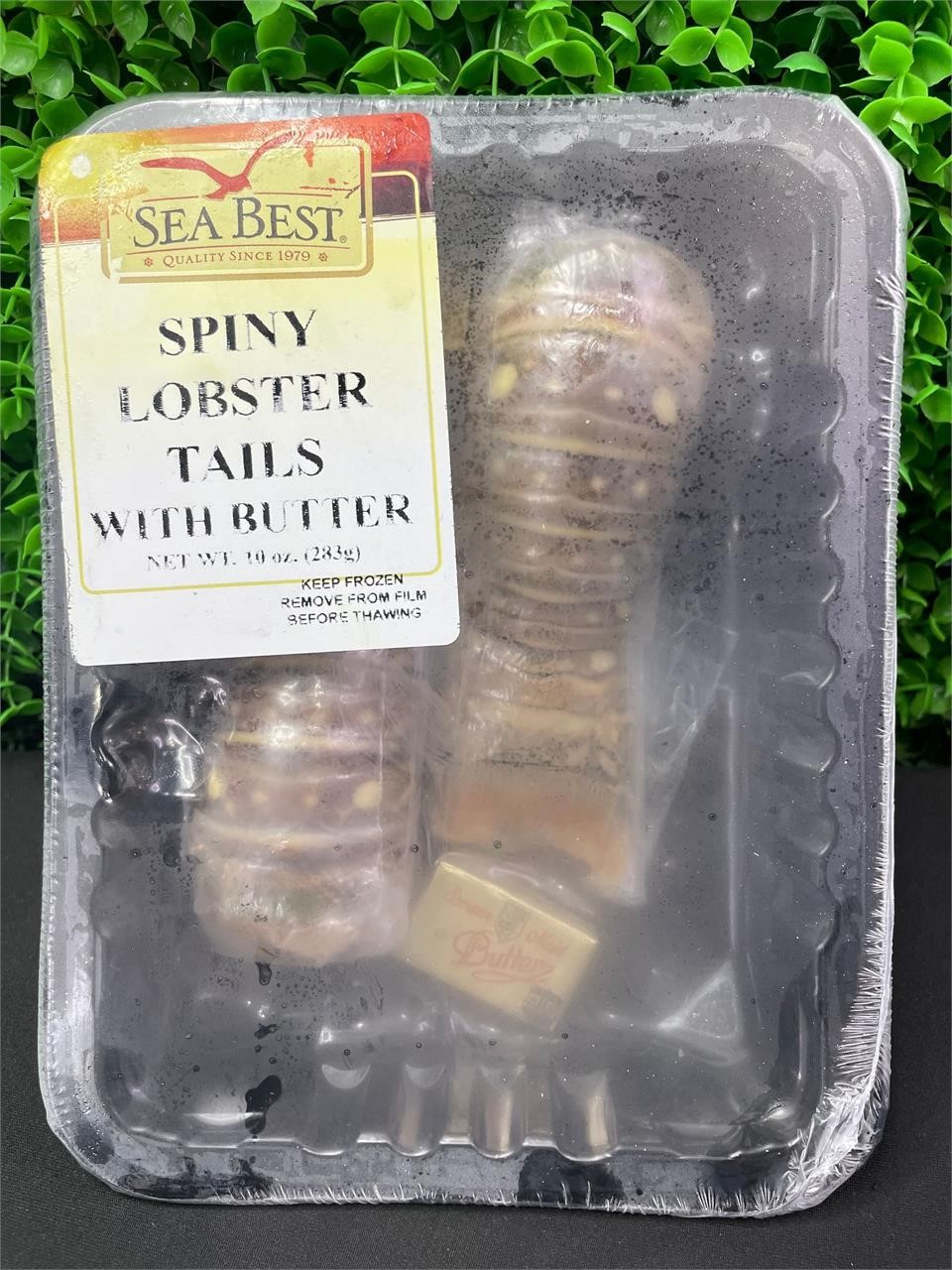 2 Spiny Lobster Tails with butter (10oz) - frozen
