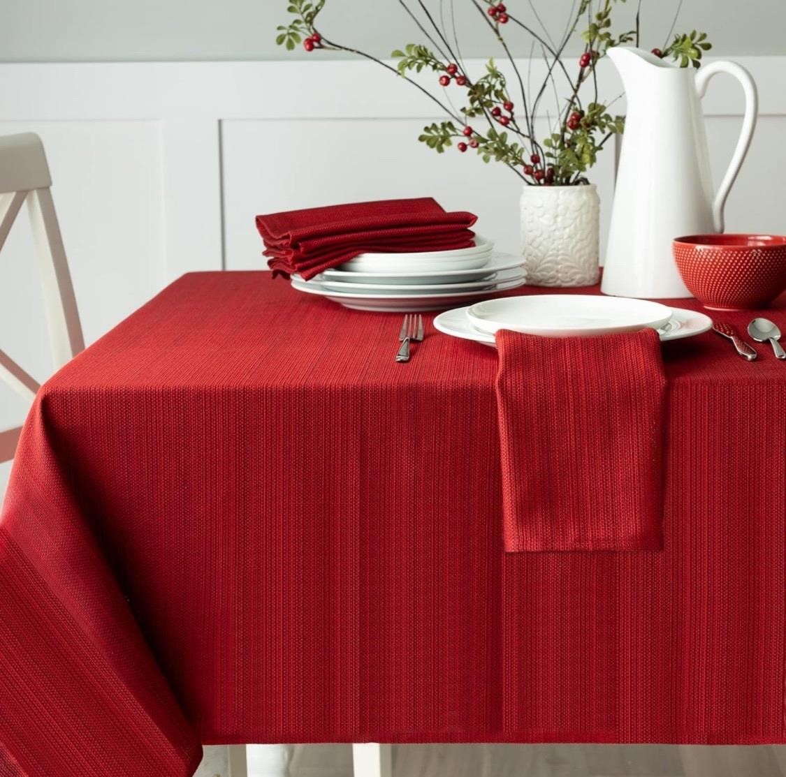 Benson Mills Textured Fabric Table Cloth