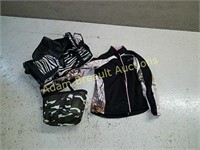 Camo tote & ladies jacket, zebra duffle bag