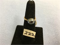 10K gold ring with a black hematite pearl; total w