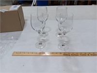 Set of 4 wine glasses 9 inches tall