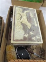 2 flats collectables, Incolay jewelry box ,