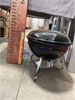 WEBER TABLE-TOP CHARCOAL GRILL, NEW, 14"W GRILL