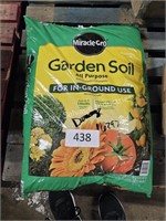 miracle gro garden soil (damaged)