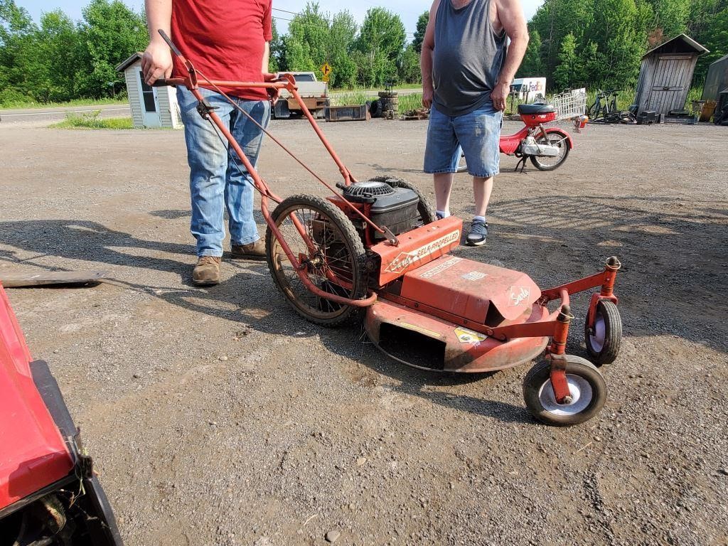 Sarlo Self-propelled lawn mower