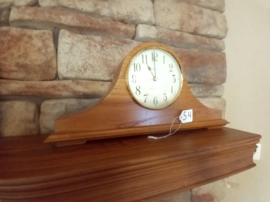 Wood Mantal clock
