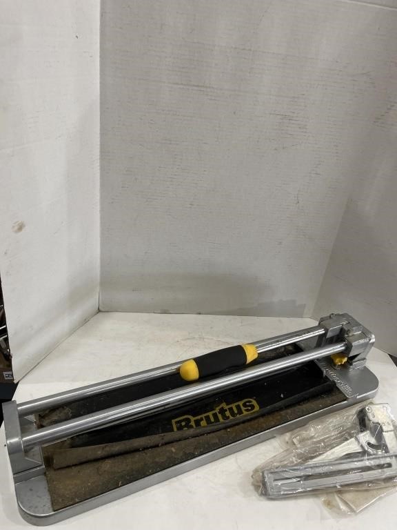 Brutus 20" Tile Cutter