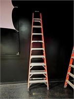 10 FOOT STEP LADDER