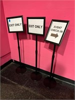 ADJUSTABLE SIGNS ON STANDS