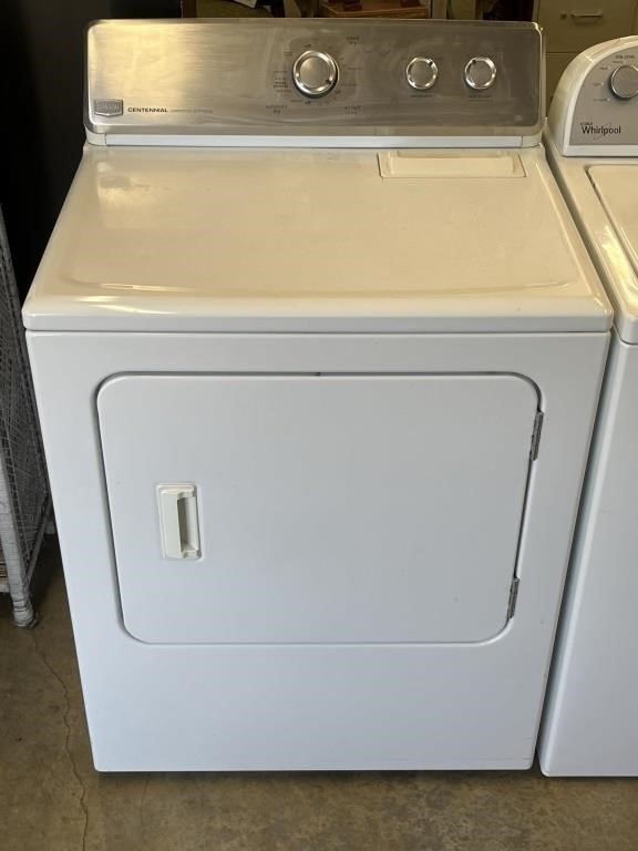 NICE Maytag 13-Cycle Electric Dryer 7.0 cu ft