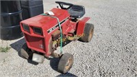 IH Cub 382 Garden Tractor + R3