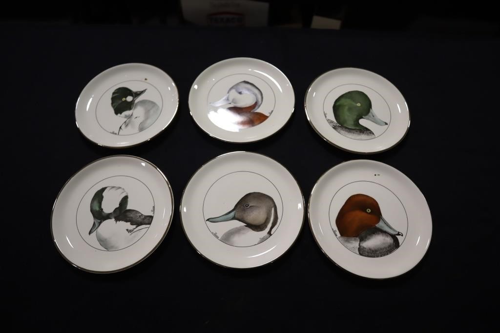 6 Delano Studios collectible duck head plates