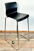 Chaise de comptoir IKEA en résine et chrome A-1 *