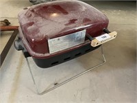 GAS TAILGATE GRILL