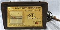VNTG SEARS BATTERY CHARGER 6 & 12 VOLT #608.71261