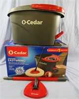 O-CEDAR EAST WRING SPIN MOP & BUCKET IN BOX