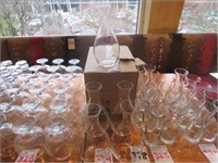 LOT, (11) WINE CARAFES