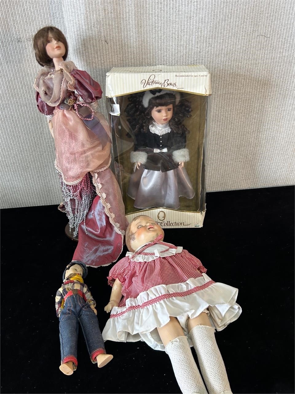 4pc Vintage Dolls Some Wear - One in Box