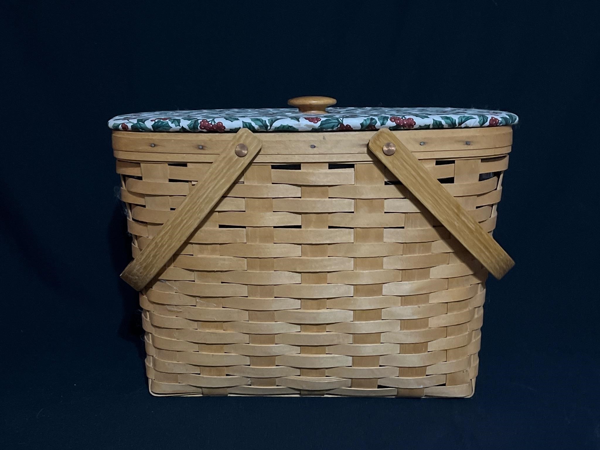 Carnation basket with lid, protector and liner.