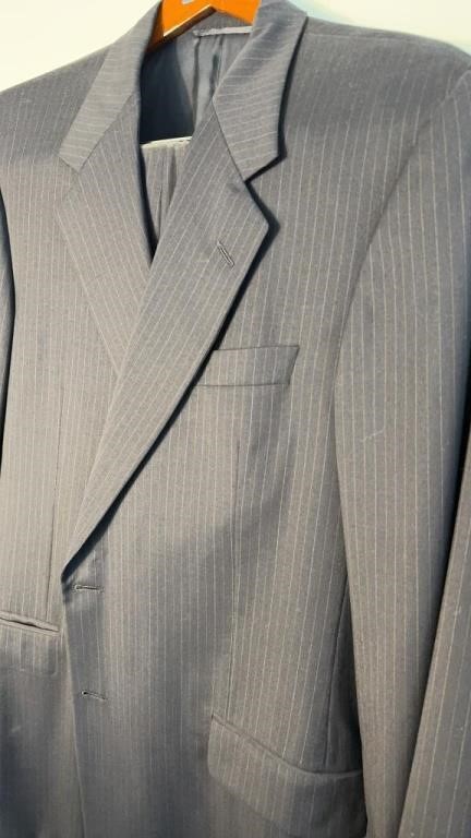 Hickey Freeman Men’s Pin Stripe Suit/46L 38x30