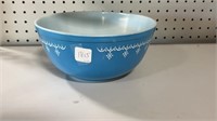Pyrex Blue Snowflake Garland Bowl 403