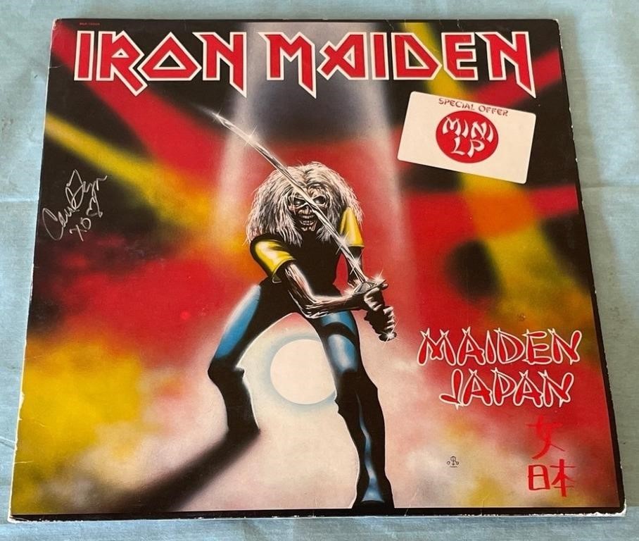 W - SIGNED IRON MAIDEN (G261)