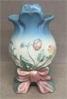 Hull Bowknot vase **small glaze skip on foot **