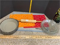 Pie Pans Baking Mats & Rolling Pin