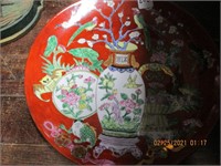 2 Oriental Plates & Vase