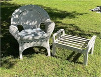 White Wicker Yard Chair and Side Table