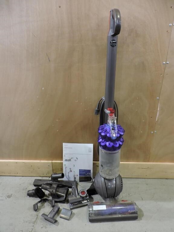 DYSON DC 51 UPRIGHT CORDED VACUUM CLEANER WORKING