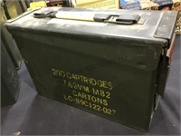Metal ammo box w/ 45 mmo