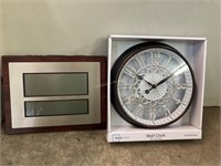 New wall clock and atomic clock