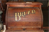 WOOD BREAD BOX