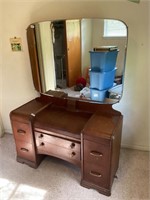 Beautiful vintage oak vanity and mirror