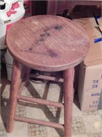 Wood stool, technics turntable, 2 ball speakers