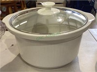 Crock pot insert dish with lid     1874