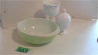Pyrex bowl and milk glass