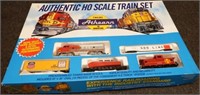 Athearn Santa Fe Freight Toy Train Set